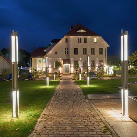 Hotel Und Restaurant Am Peenetal Liepen  ภายนอก รูปภาพ