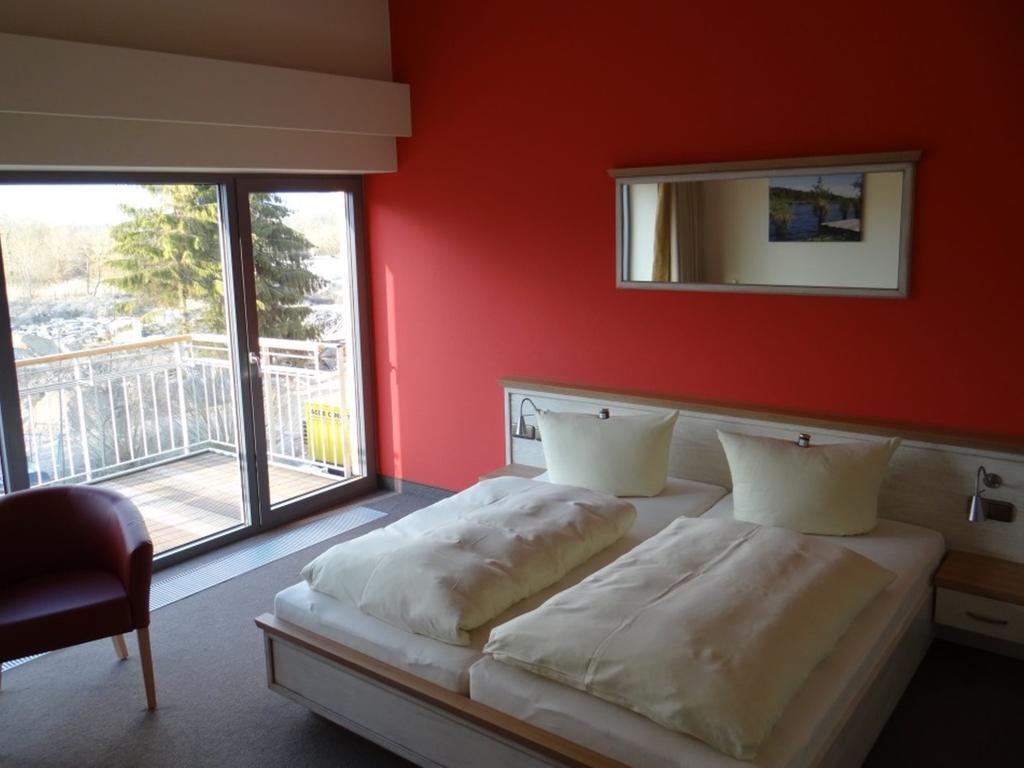 Hotel Und Restaurant Am Peenetal Liepen  ห้อง รูปภาพ