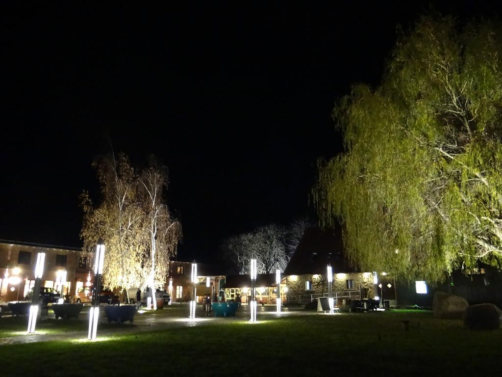 Hotel Und Restaurant Am Peenetal Liepen  ภายนอก รูปภาพ