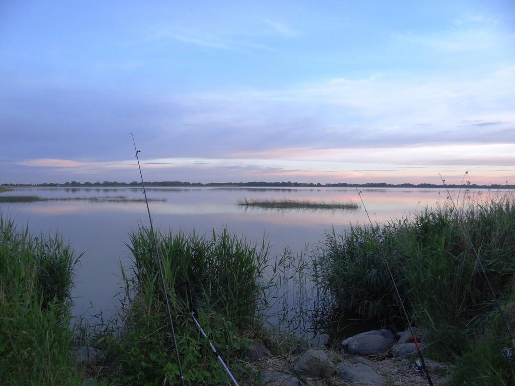 Hotel Und Restaurant Am Peenetal Liepen  ภายนอก รูปภาพ